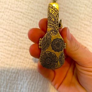 Lucky Brand guitar case necklace